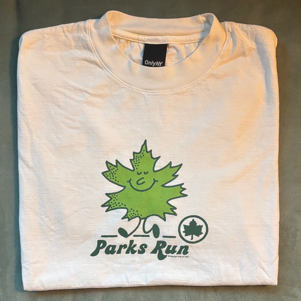 Only NY Parks Run White Tee with Green Leaf Design
